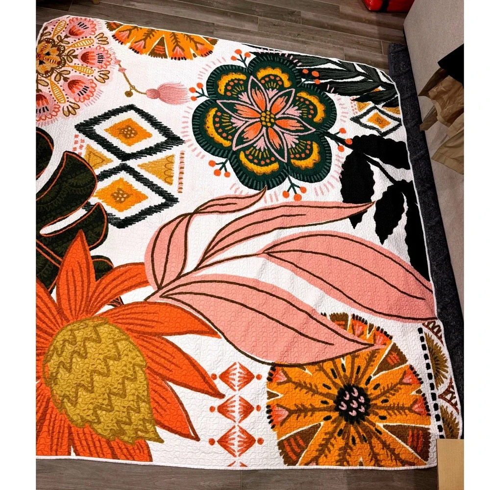 Home & Style Quilted Bedspread King White Floral Tropical Boho MCM Retro Chic